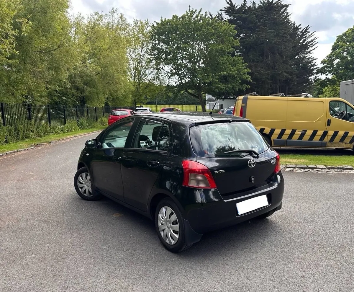 TOYOTA YARIS AUTOMATIC - Image 4
