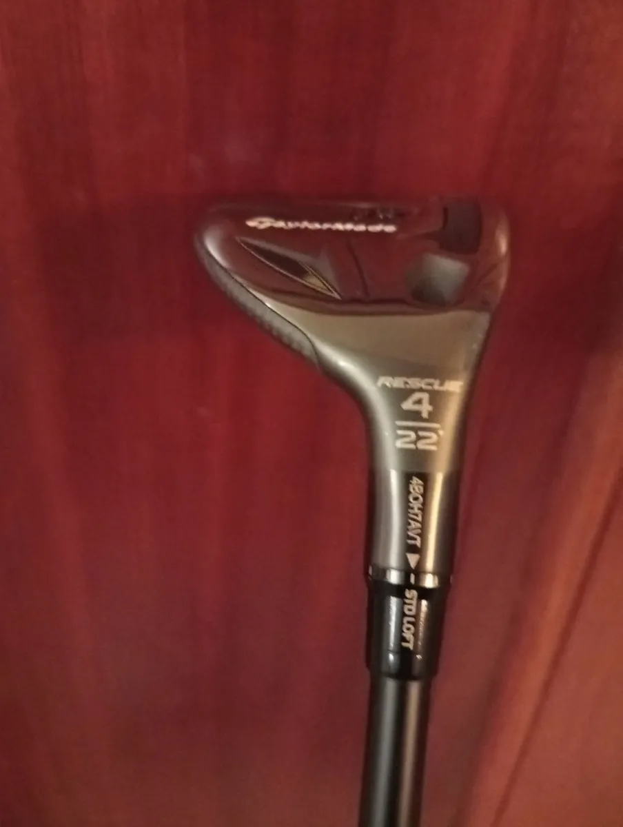 TaylorMade Qi35 4 Hybrid 22 Degree Reg Flex NEW - Image 3