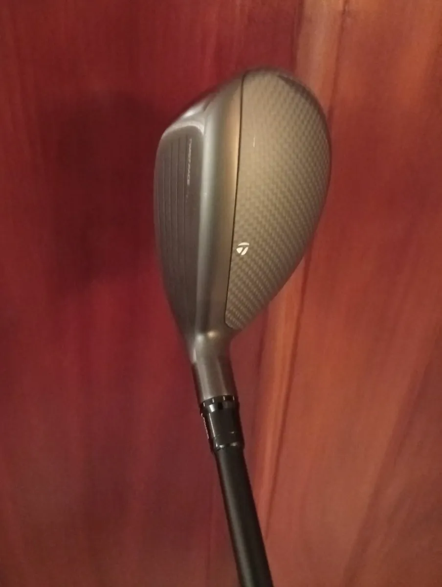 TaylorMade Qi35 4 Hybrid 22 Degree Reg Flex NEW - Image 4