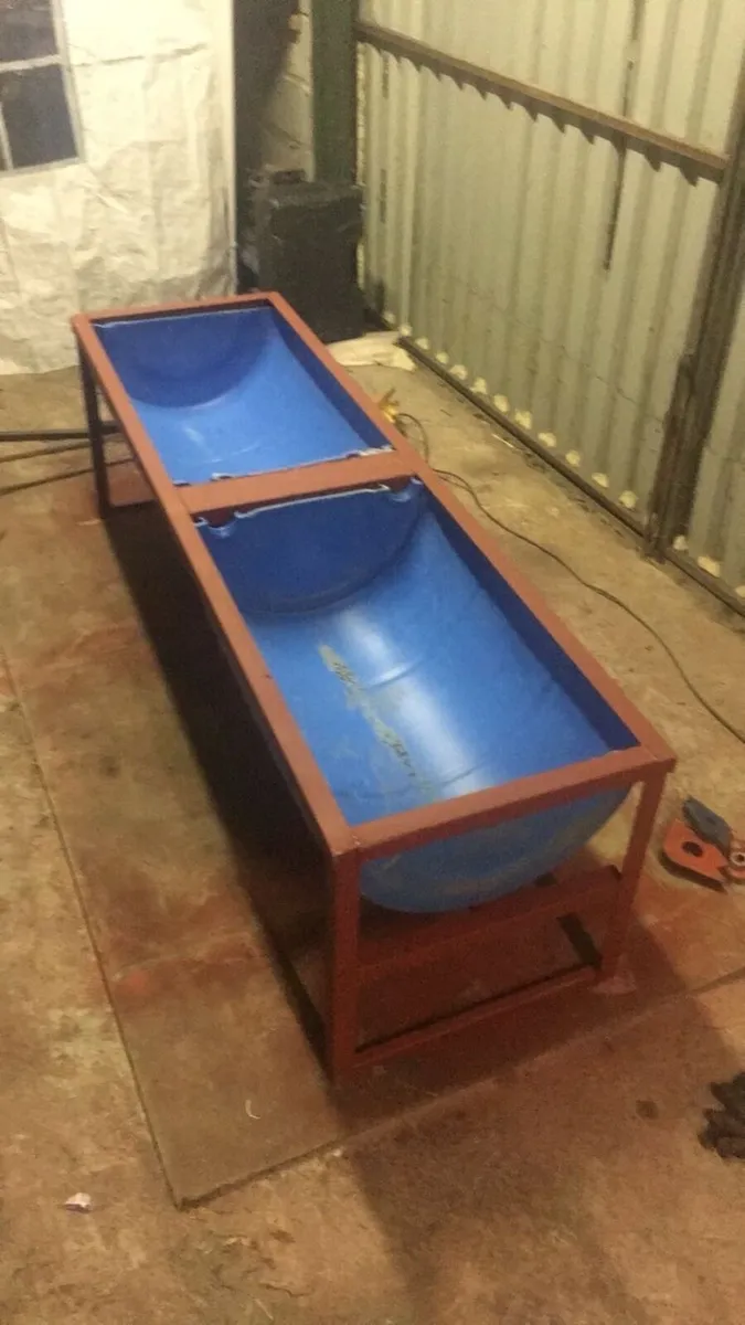 Cattle trough - Image 1