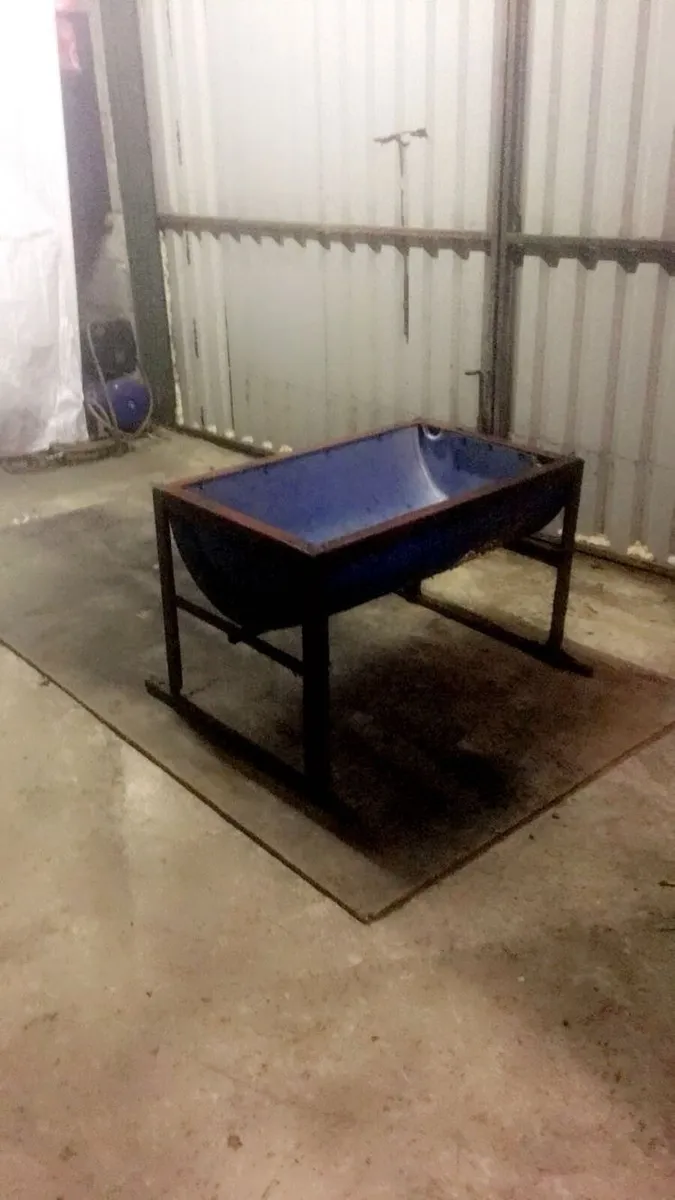 Cattle trough - Image 2