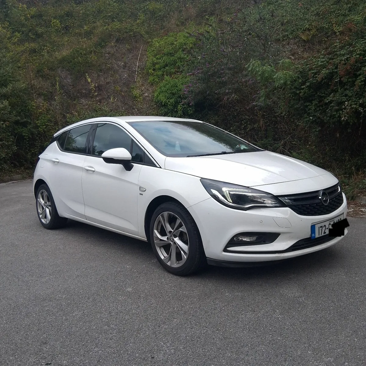 Opel Astra 2017 - Image 1