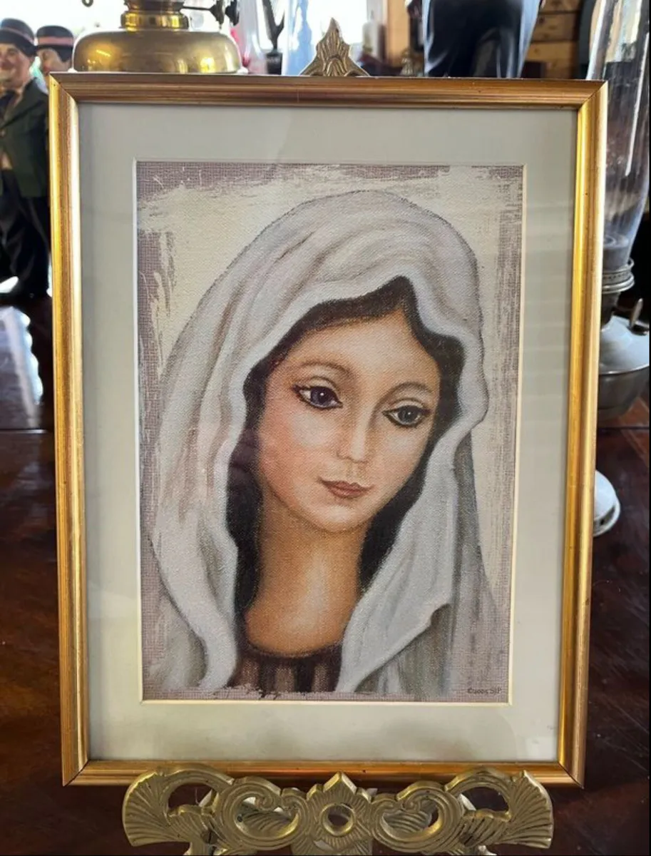 Collection of art - Image 2