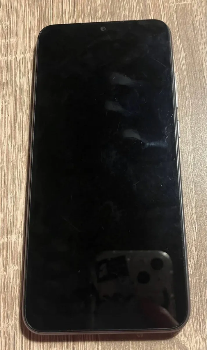 Poco Phone - Image 2