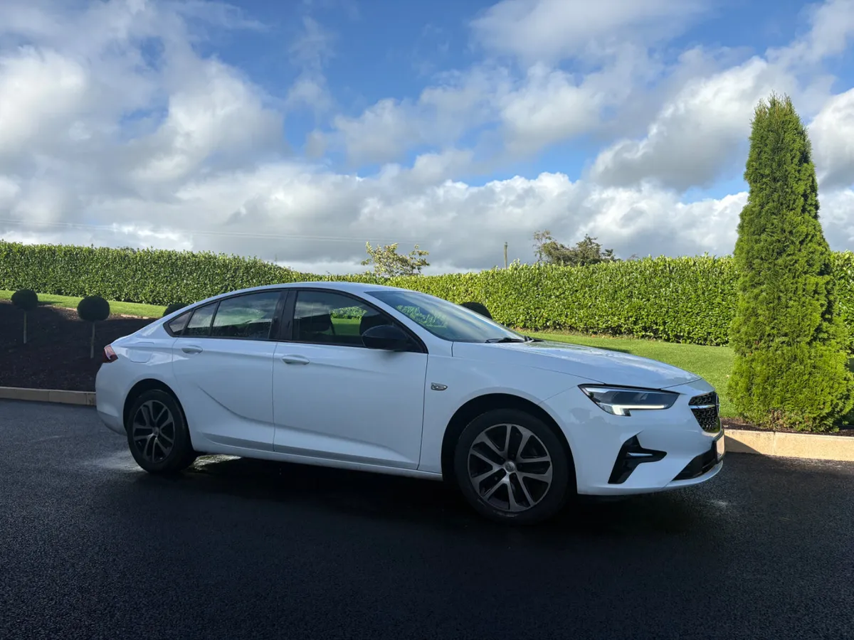 Opel Insignia 2022 - Image 2