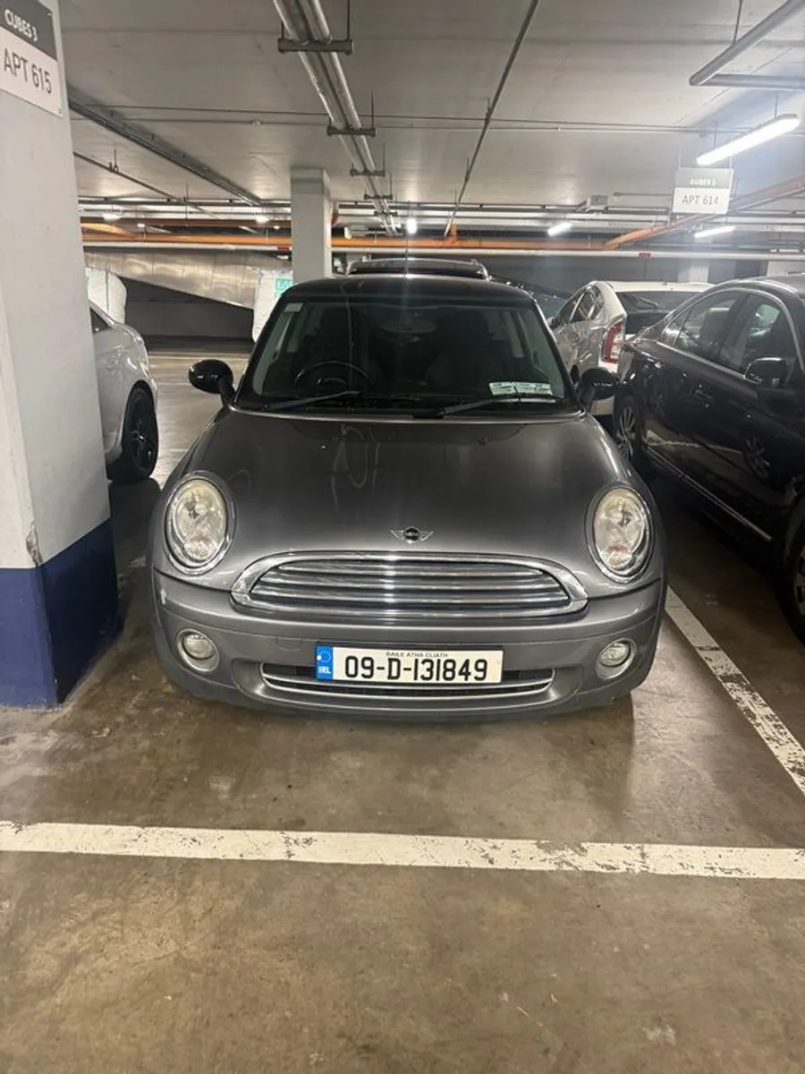 2009 Mini Cooper - Image 1