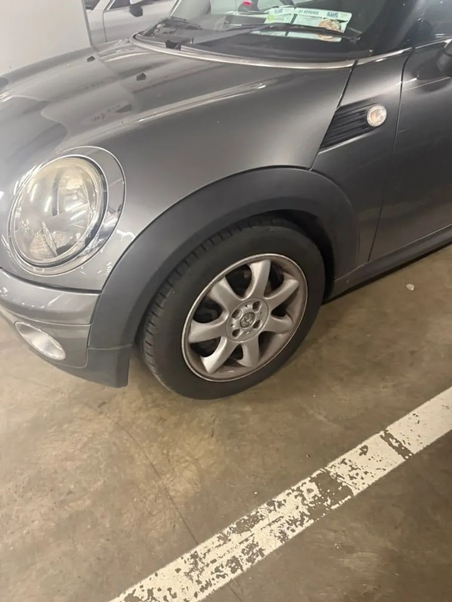 2009 Mini Cooper - Image 4