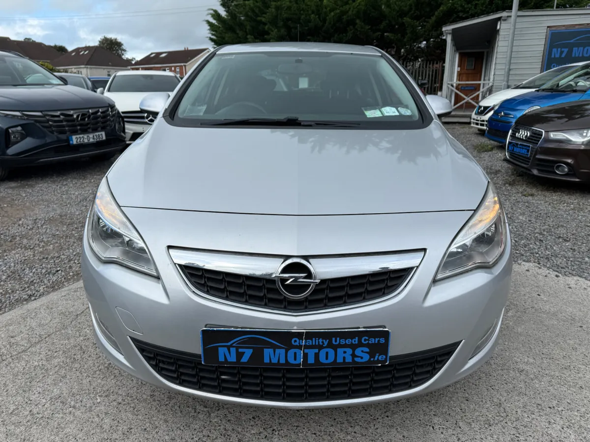 2011 Opel Astra  1.7 CDTI S - Image 3