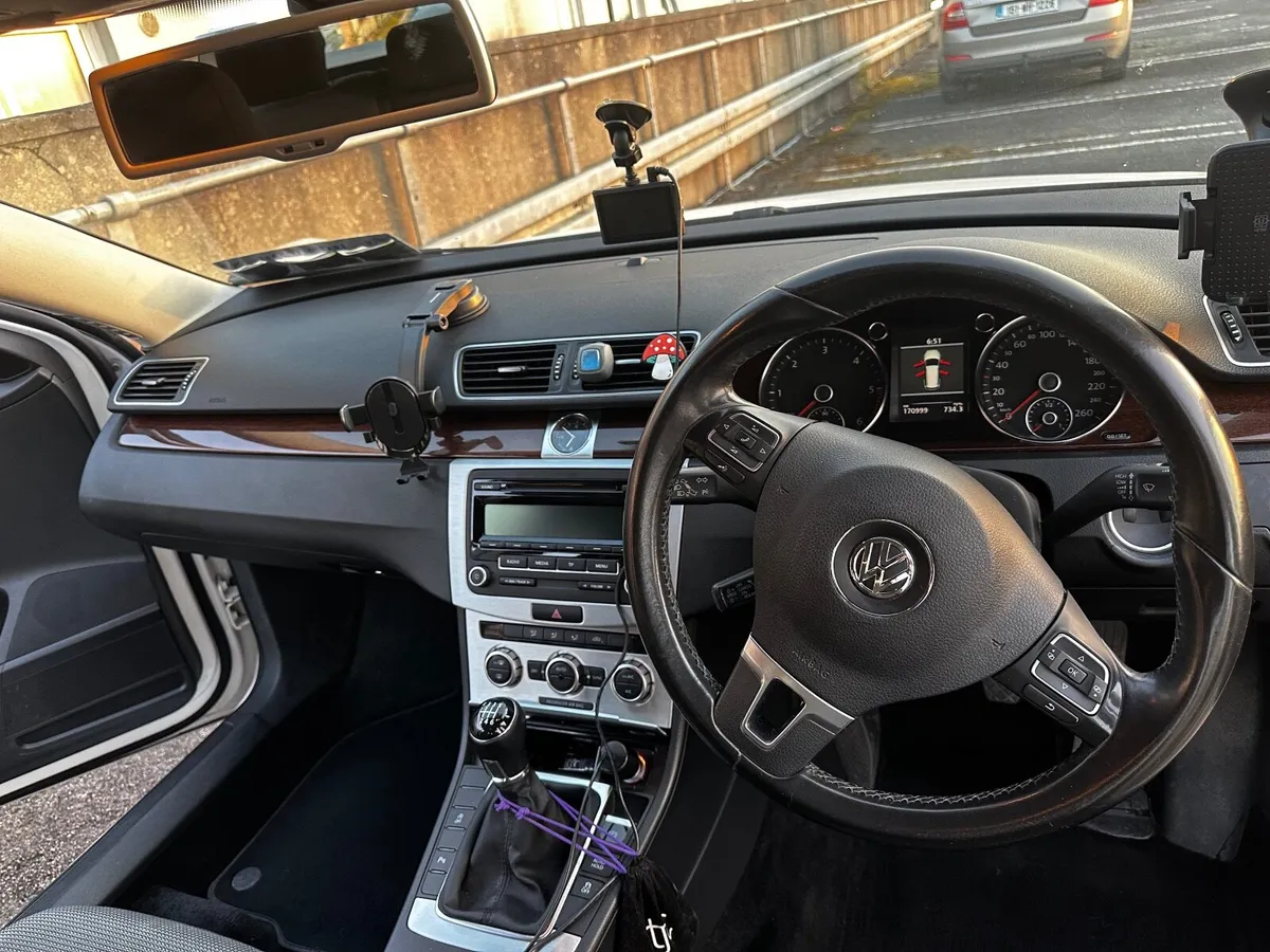 Volkswagen Passat 2014 - Image 4