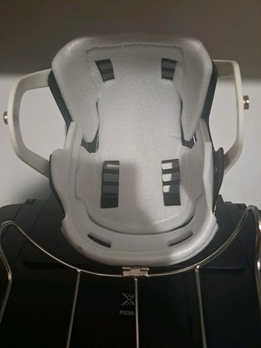 Gola Hurling helmet - Image 4