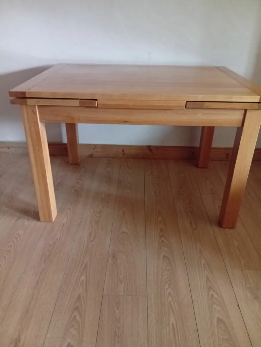 Oak Extendable Kitchen/Dining table - Image 4