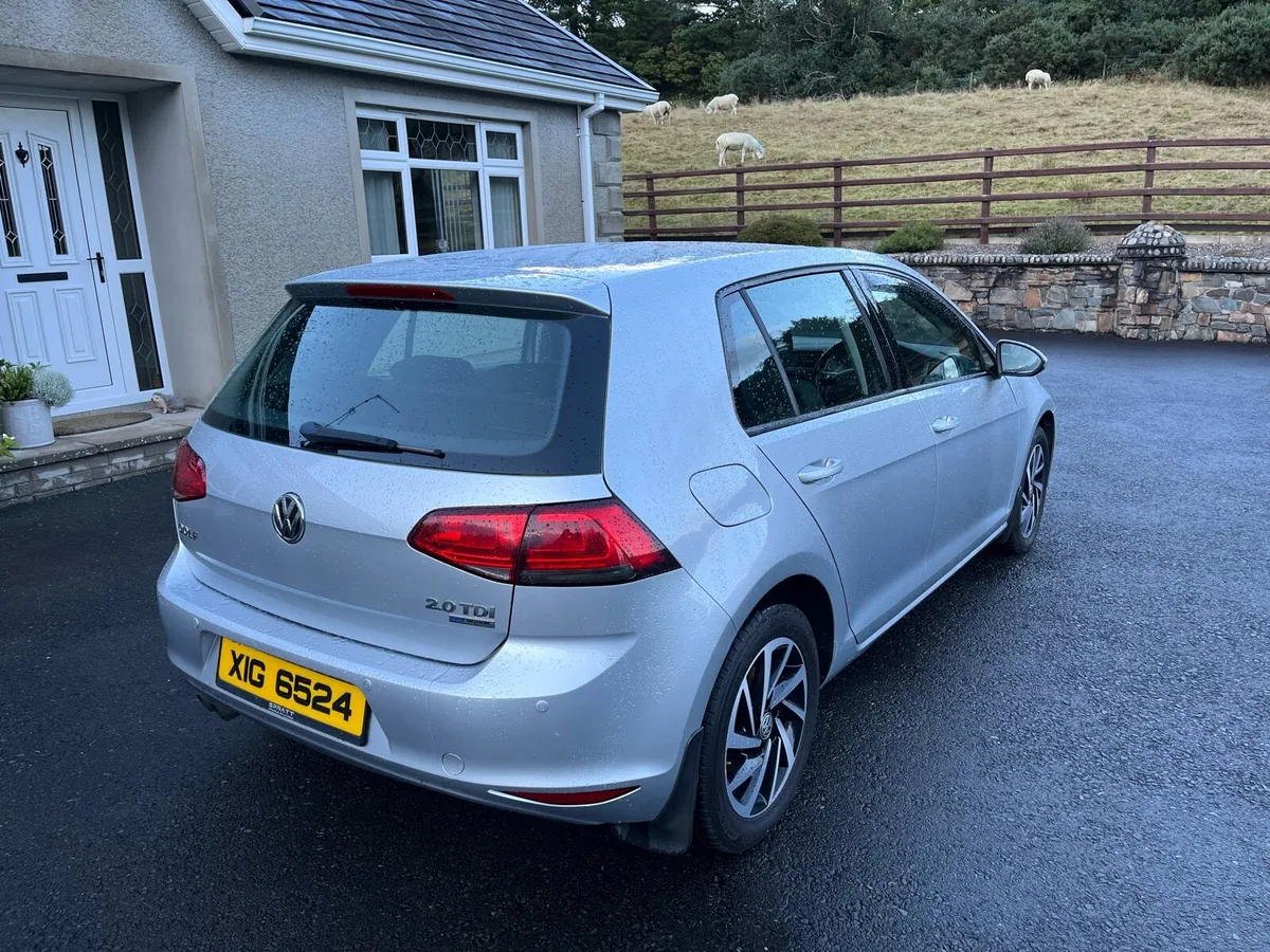 Volkswagen Golf - Image 4
