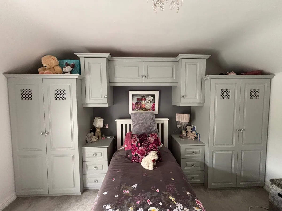 Bedroom Fitted Wardrobes - Image 1