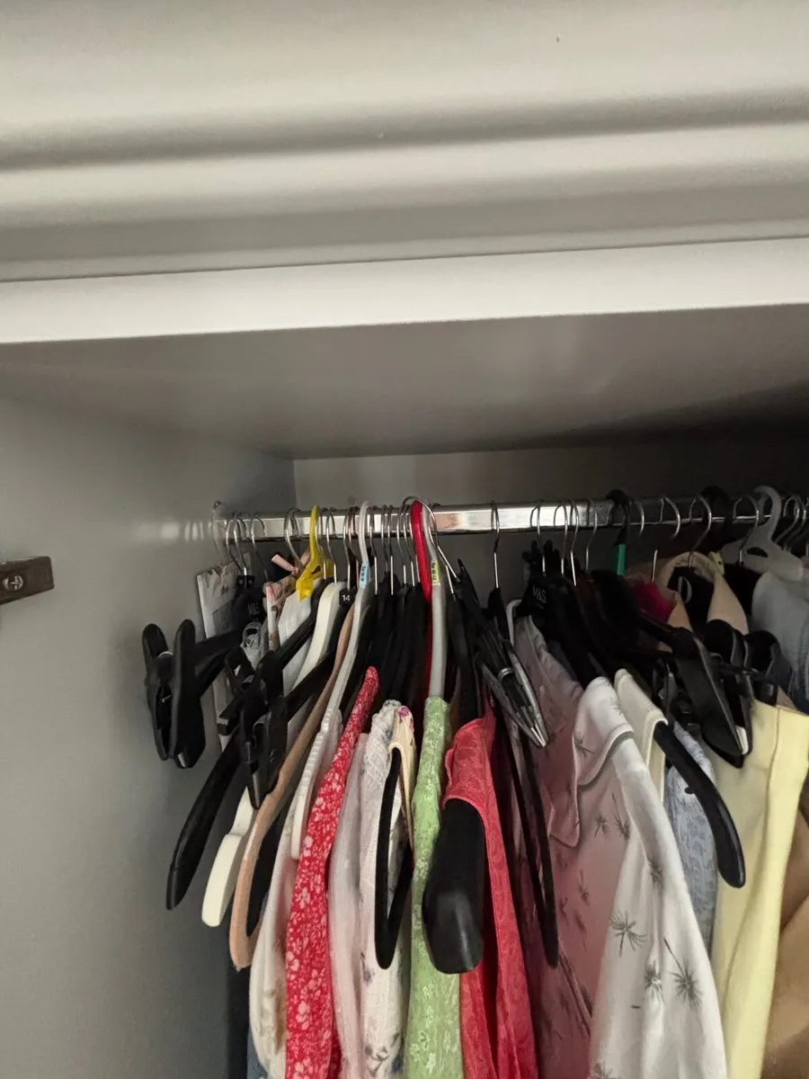 Bedroom Fitted Wardrobes - Image 4