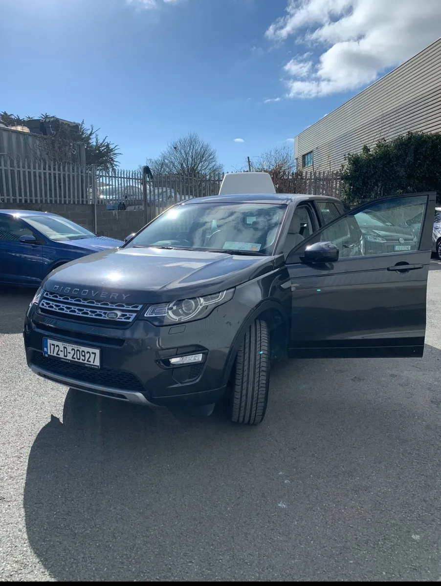 Land Rover Discovery 2017 - Image 3