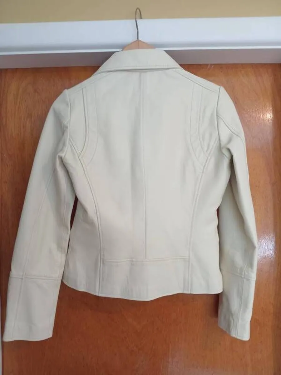 Women's Lambskin Leather Jacket (Handmade, Stylish & Real Soft Leather) - Image 2