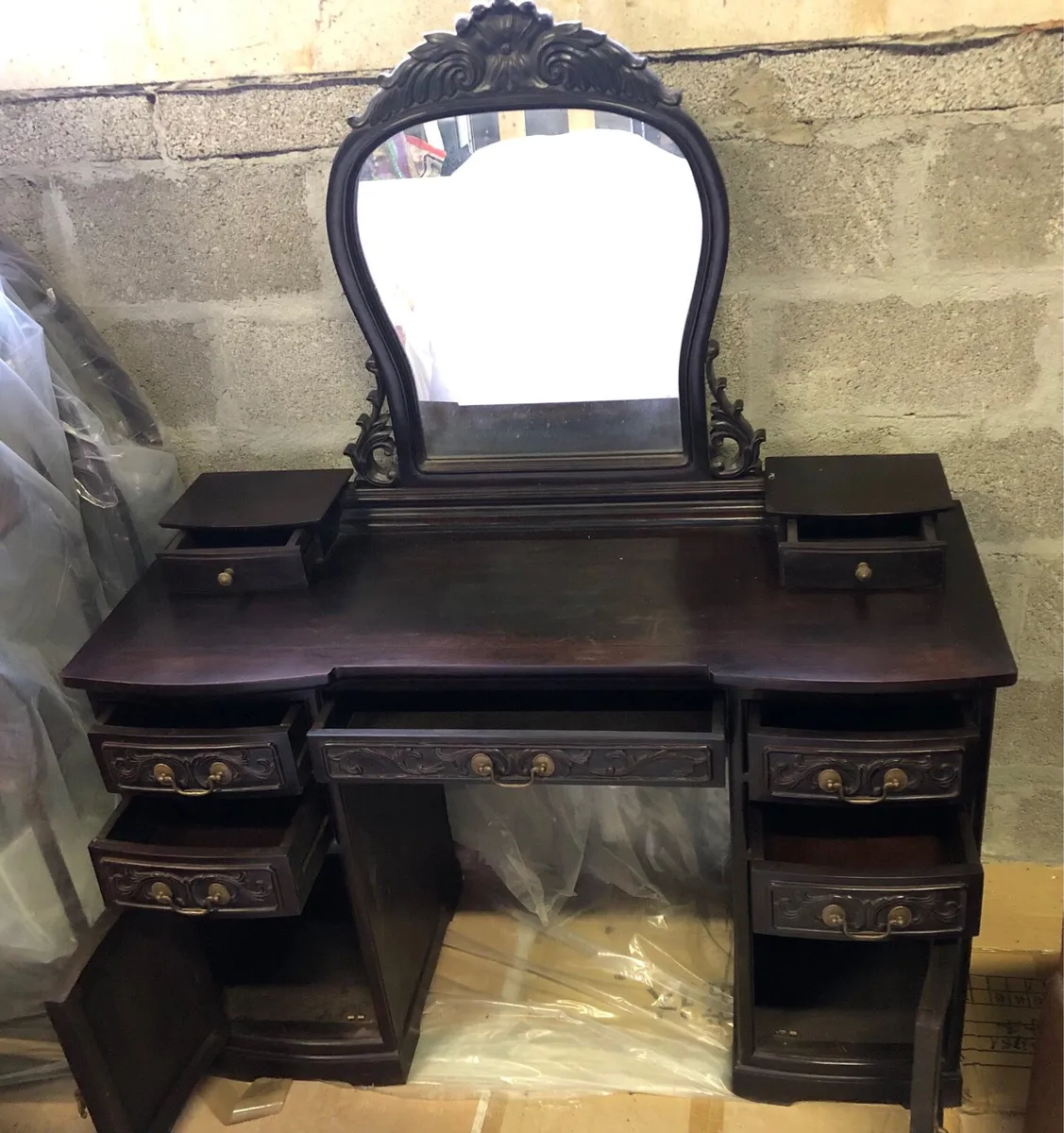 Dressing Table - Image 2