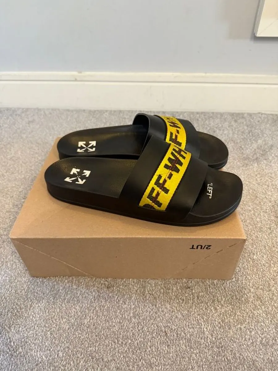 Designer shoes - Image 3