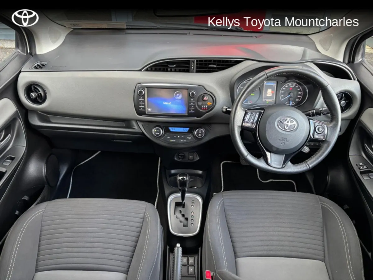 Toyota Yaris YARIS HYBRID 5DR LUNA - Image 4