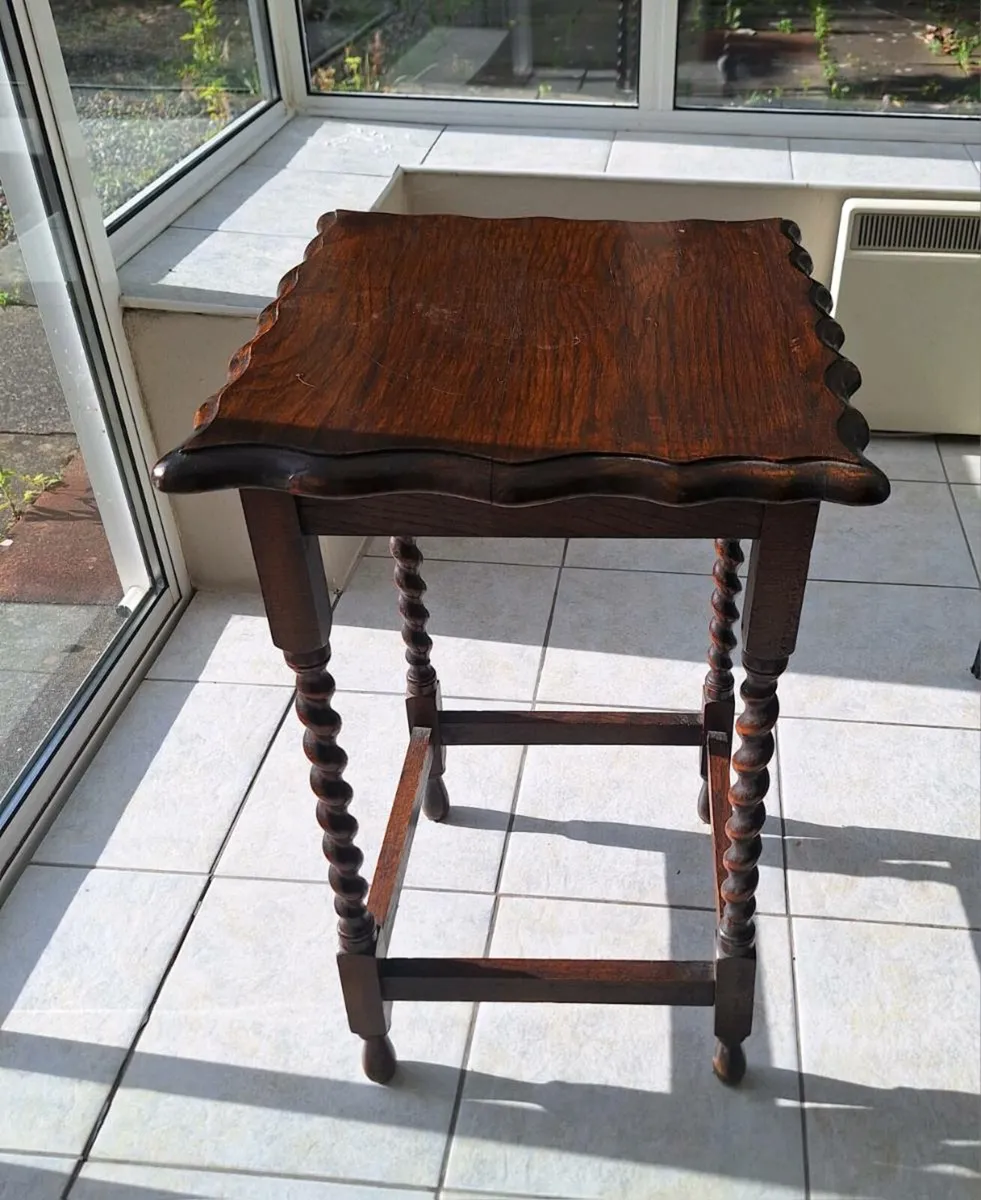 Occasional table - Image 2