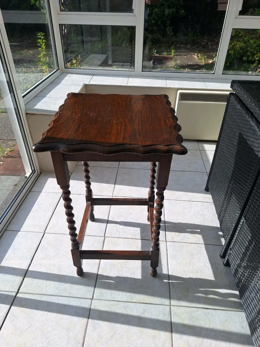 Occasional table - Image 3