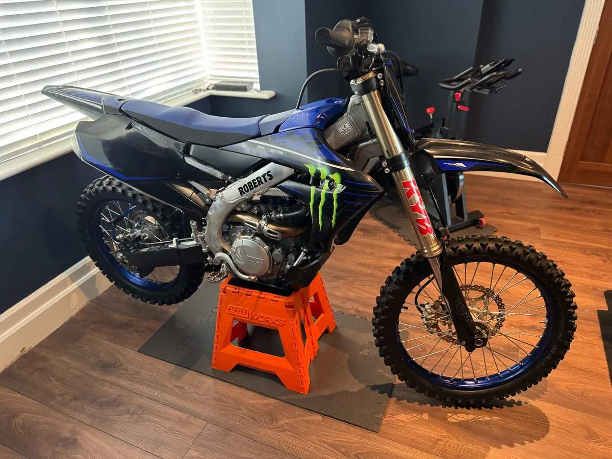 Yamaha YZ450 F Original Monster Energy 2021 - Image 3