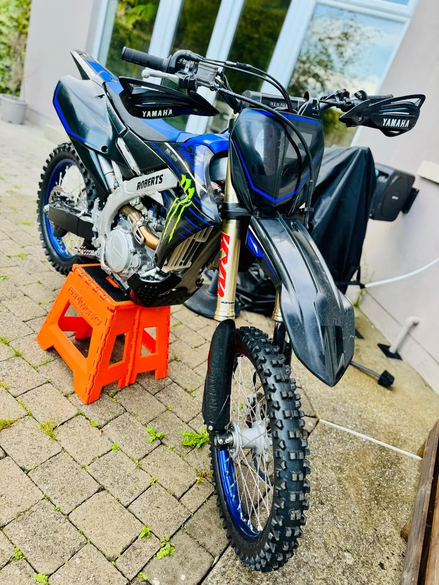 Yamaha YZ450 F Original Monster Energy 2021 - Image 4