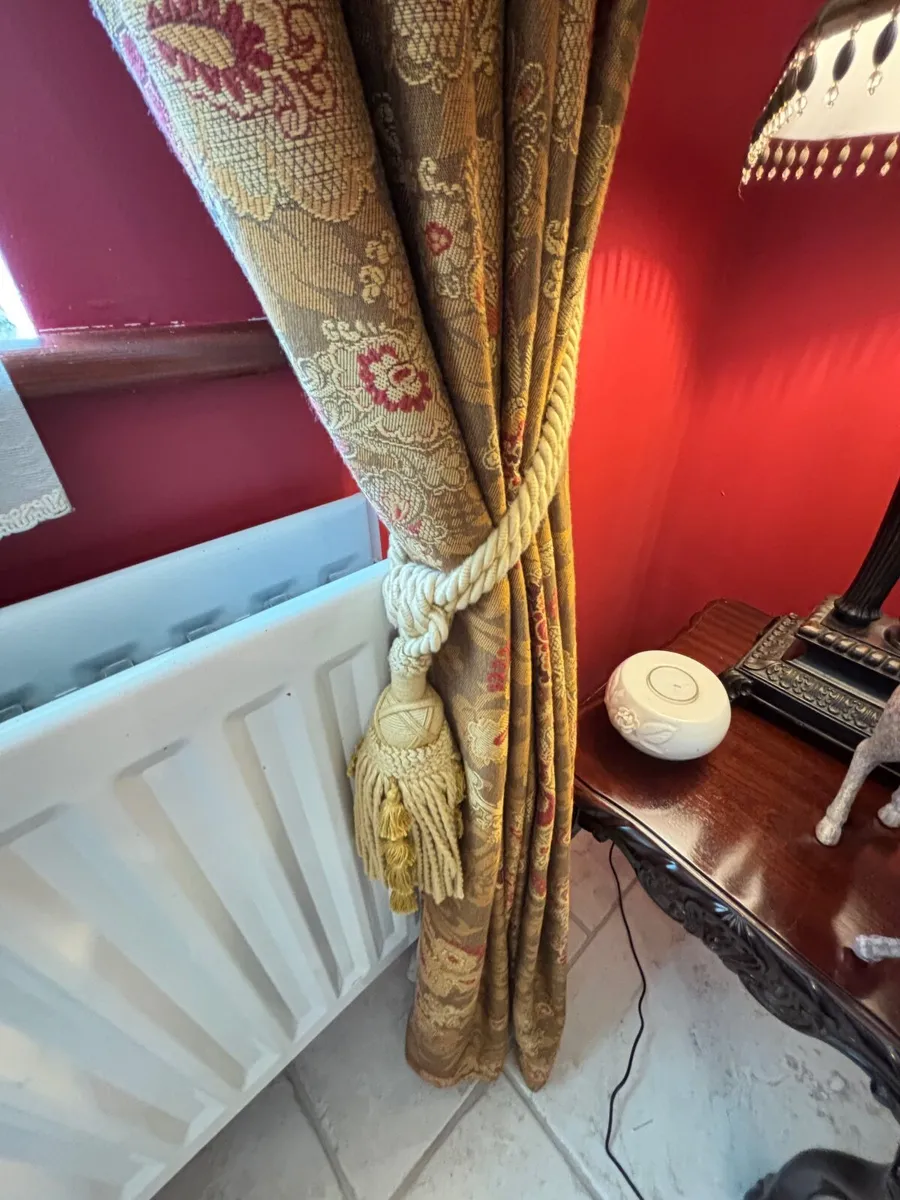 3 sets of Curtains - Image 2