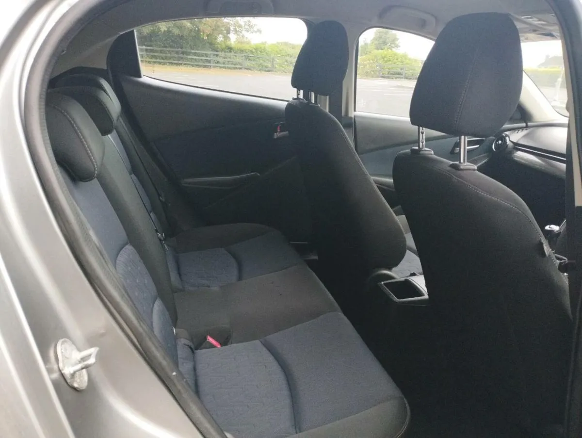 Mazda 2 - Image 3