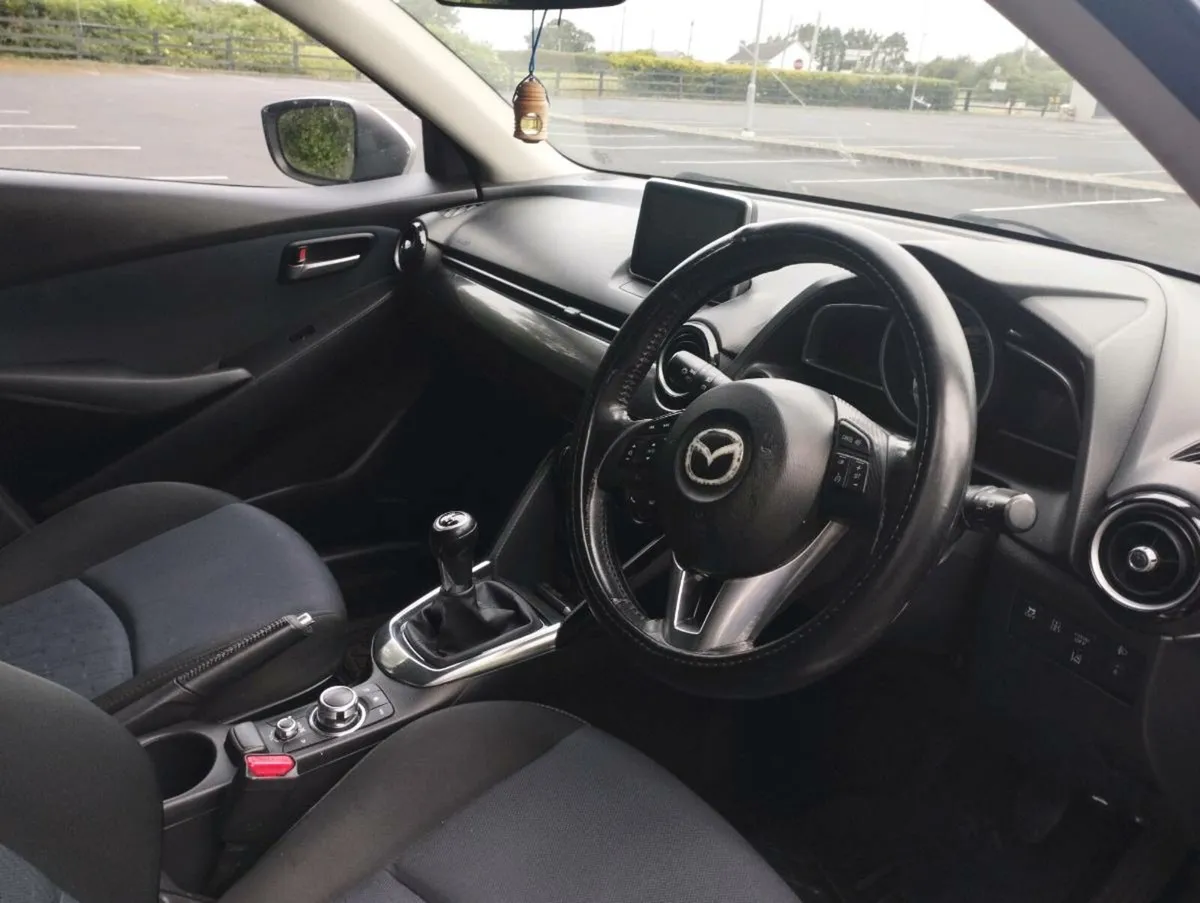 Mazda 2 - Image 4