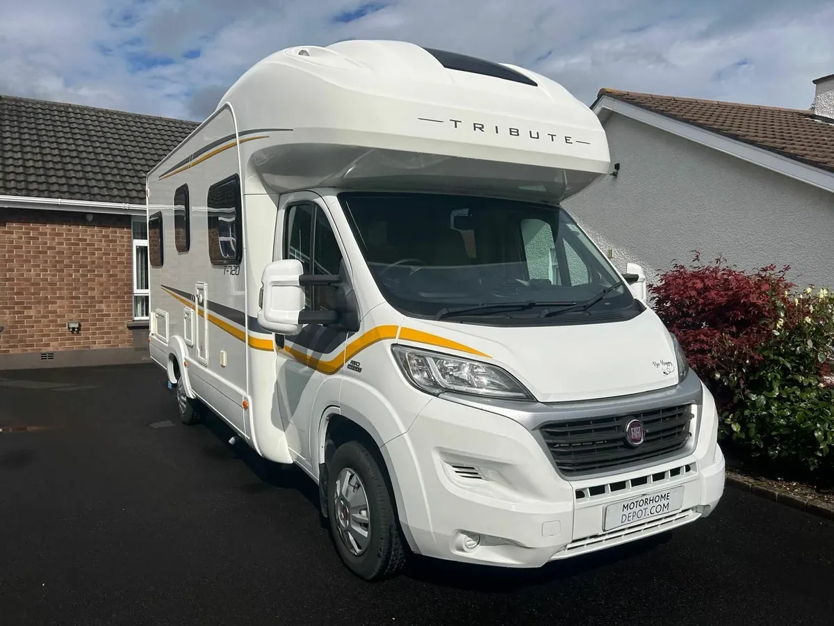 Auto-Trail Tribute T-720 - 6 Berth - End Lounge - Image 1