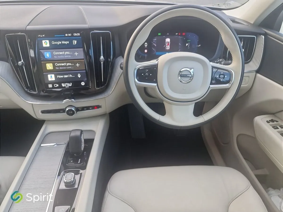 Volvo XC60 T6  plug In Hybrid  Awd  Core (bright - Image 4
