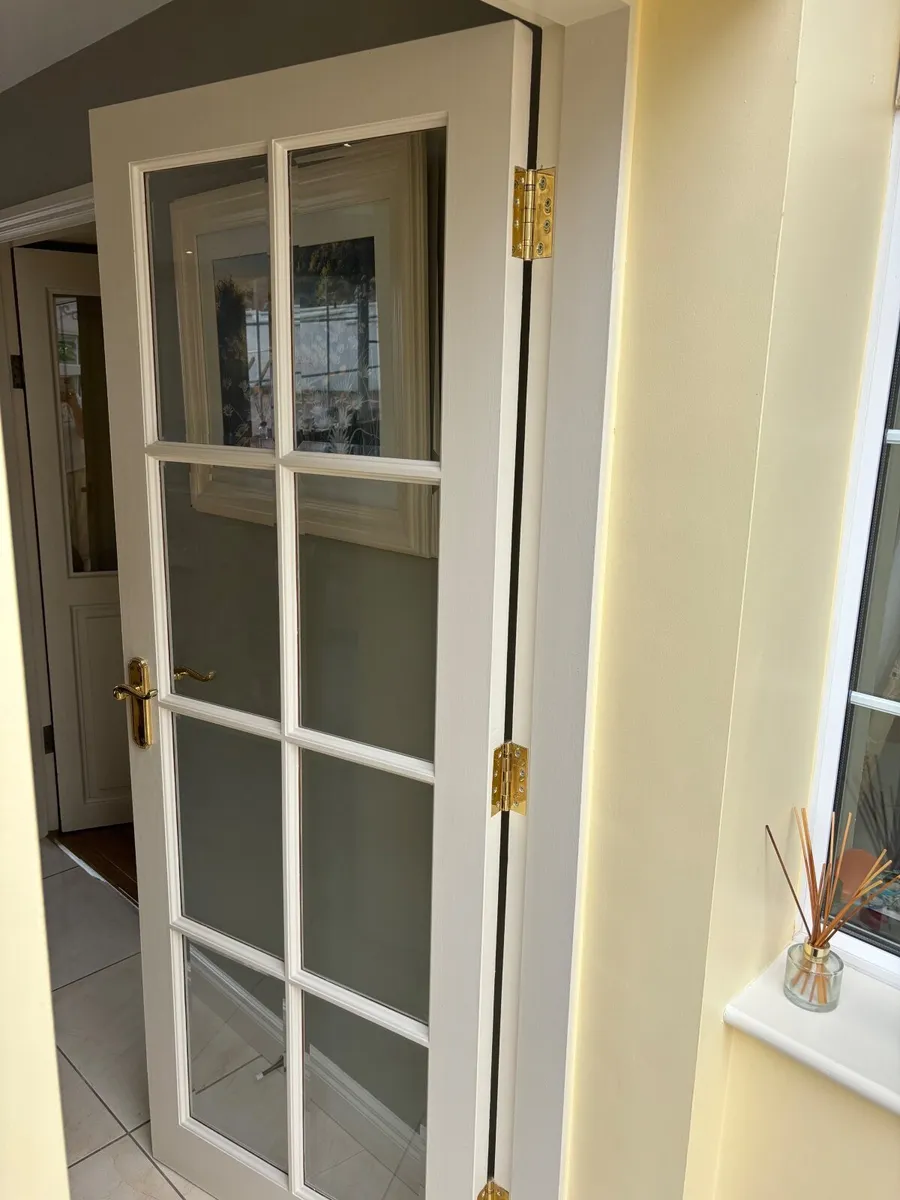 Glass panelled internal door - Image 1