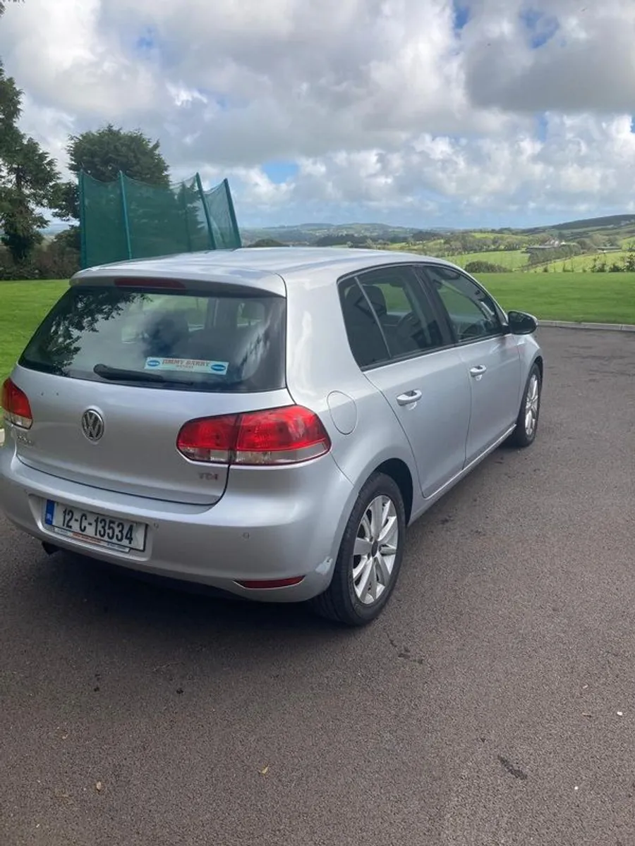 2012 Volkswagen Golf - Image 4