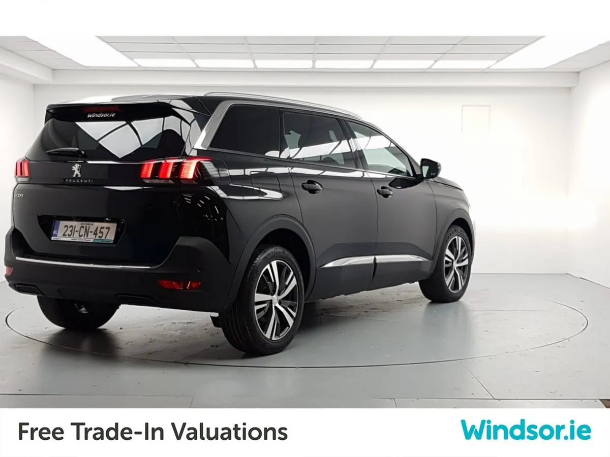 Peugeot 5008 1.5 Bluehdi 130bhp Allure Auto - Image 3