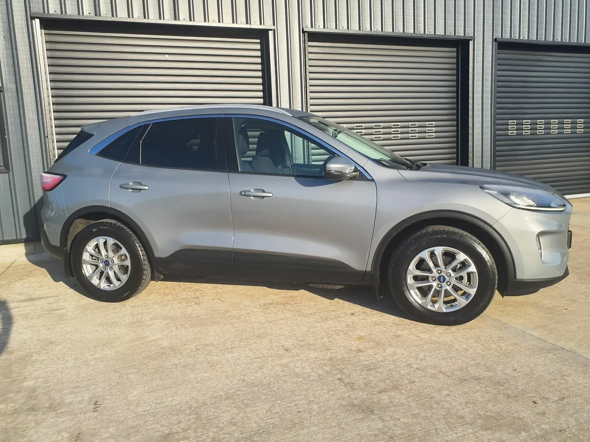 2022 Ford Kuga Titanium Hybrid - Image 1