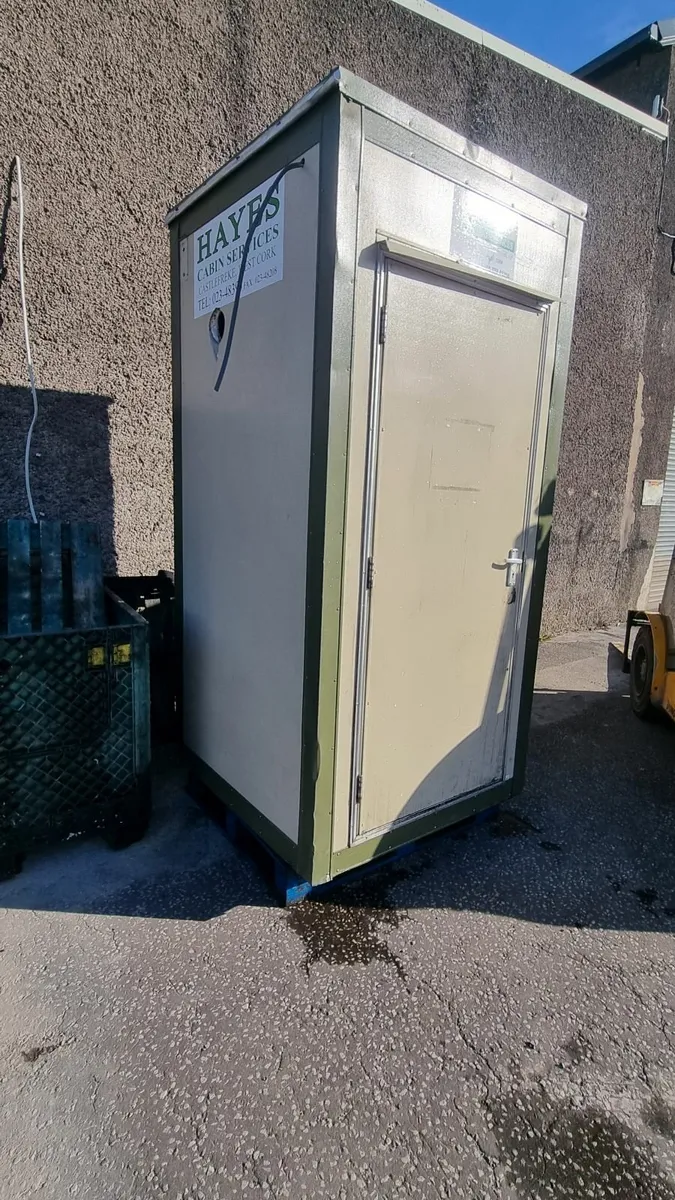 Toilet / portable cabin - Image 2