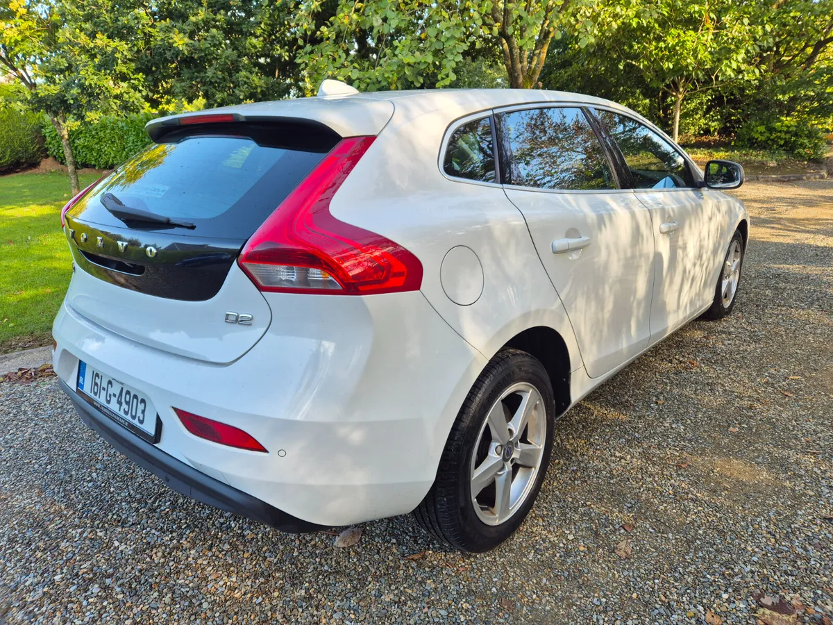 2016'VOLVO V40 2.0 Diesel Nct & TaxTax - Image 4