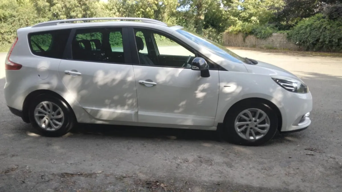 Renault Scenic 7 Seater High Spec. New NCT 12/26 - Image 2