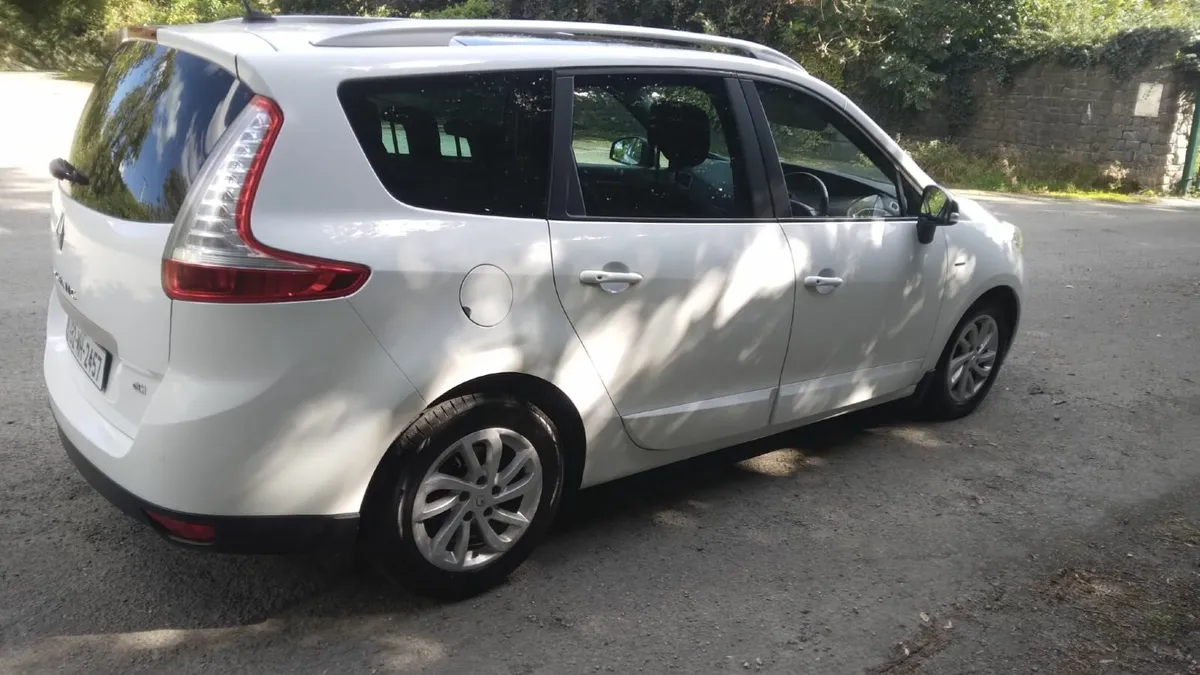 Renault Scenic 7 Seater High Spec. New NCT 12/26 - Image 3