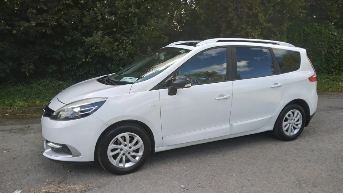 2105 Renault Scenic 7 Seater High Spec. New NCT - Image 1