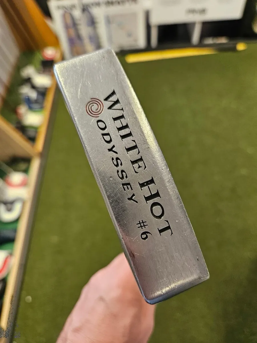 Odyssey White Hot Putter - Image 1