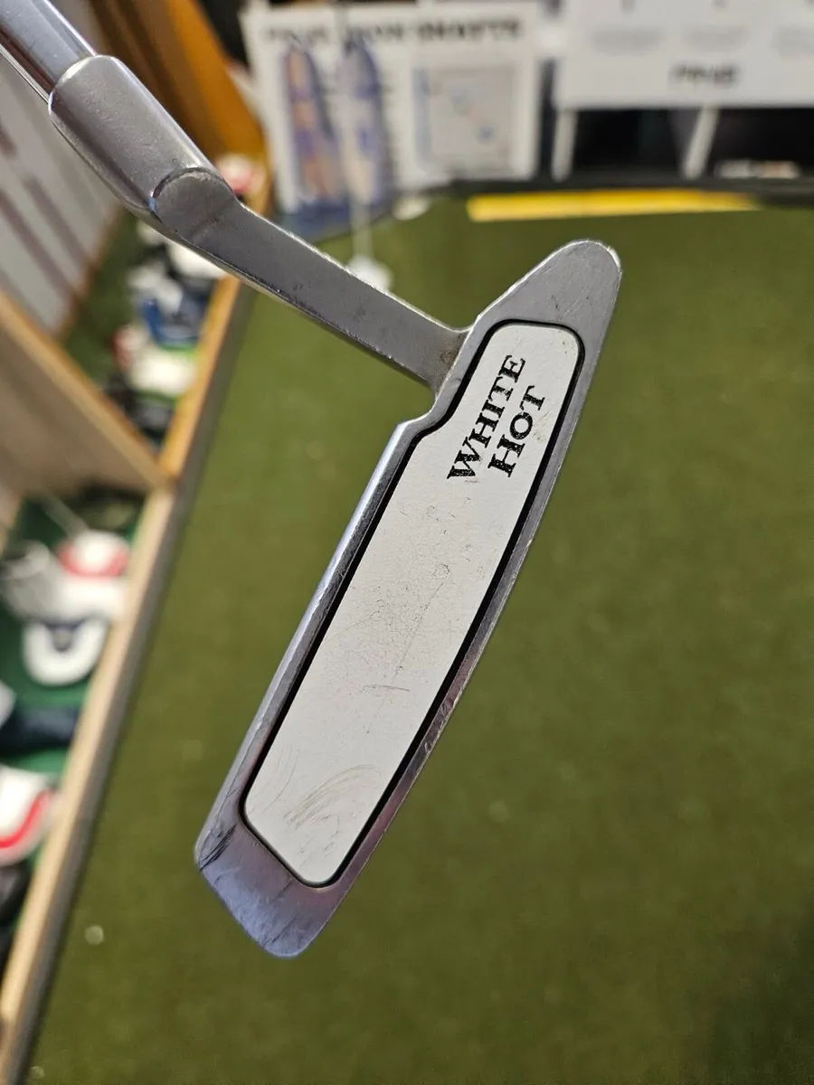Odyssey White Hot Putter - Image 3