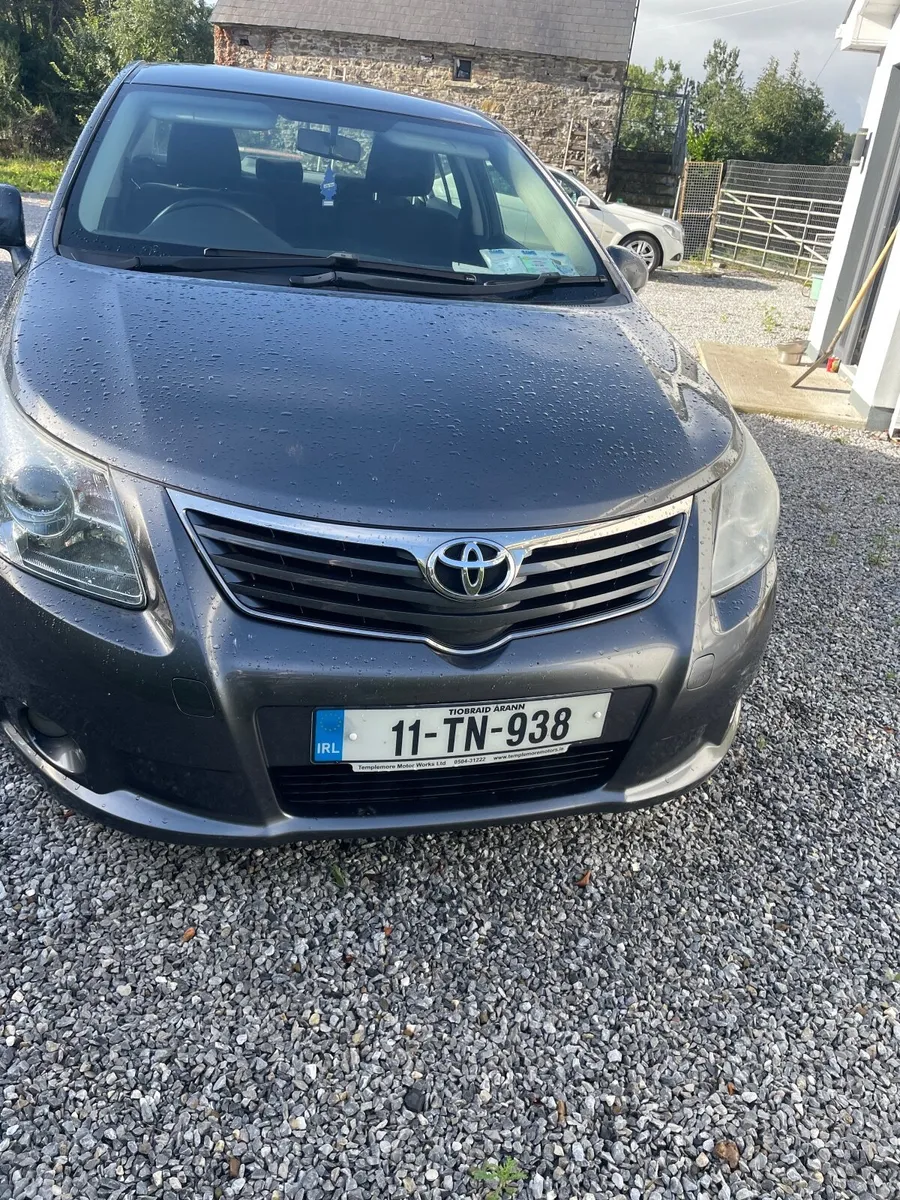 Toyota Avensis 2011 - Image 4