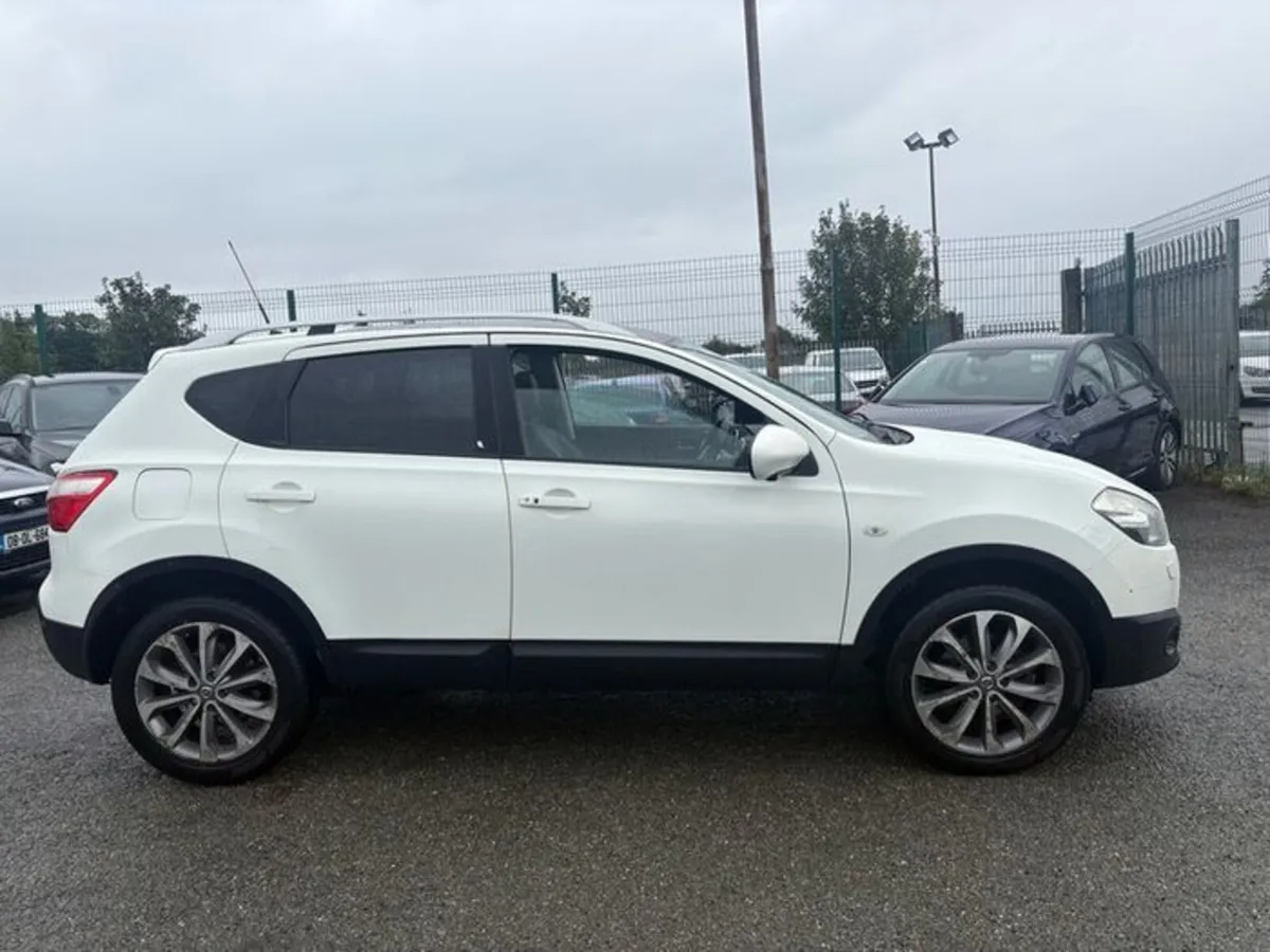 2012 Nissan Qashqai 1.6L Diesel Huge Spec New NCT - Image 2