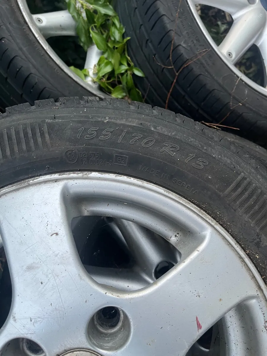 Alloy wheels with tires - Image 2