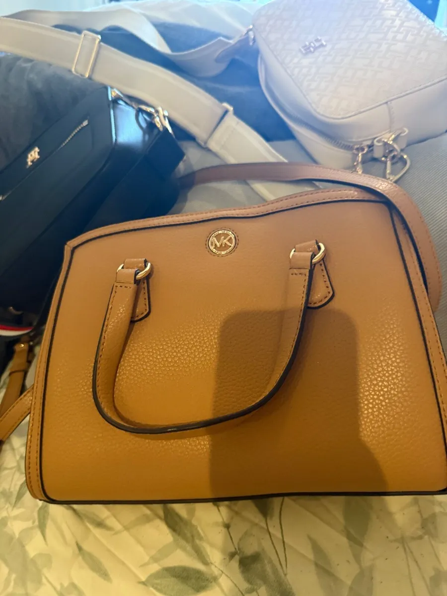 Michael Kors handbag - Image 2
