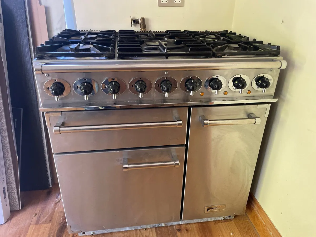 Falcon 900 DELUXE Dual Fuel Range Cooker - Image 1