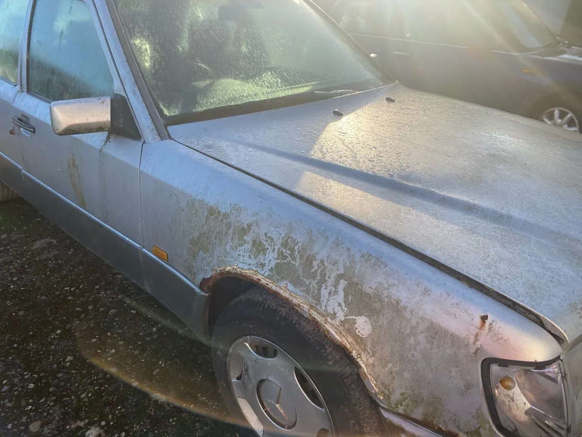 Car - Image 1