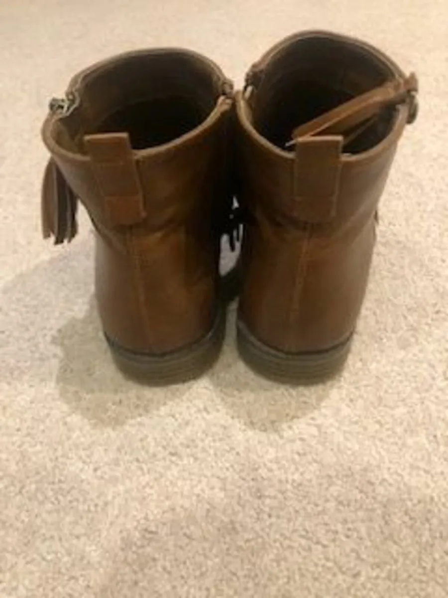 Girls Tan Boots - Image 4